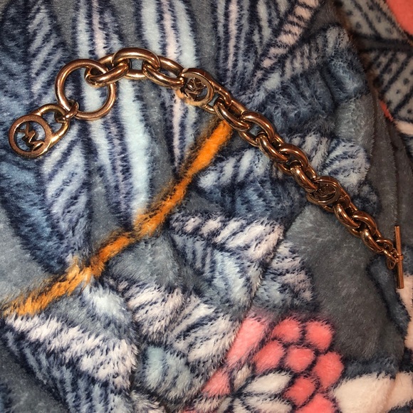 Michael Kors Bracelet - Picture 2 of 3